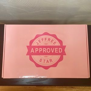 Jeffree Star Approved Hand Mirror